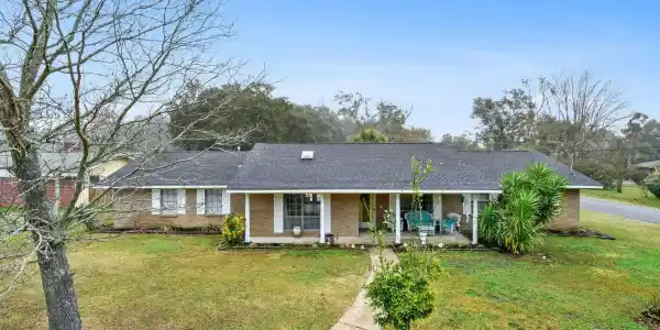 10 Wenmar Avenue