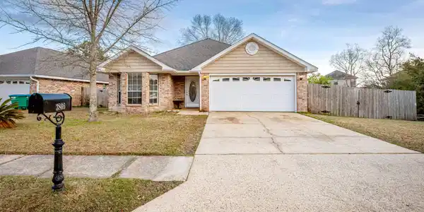 3806 Timber Lake Drive