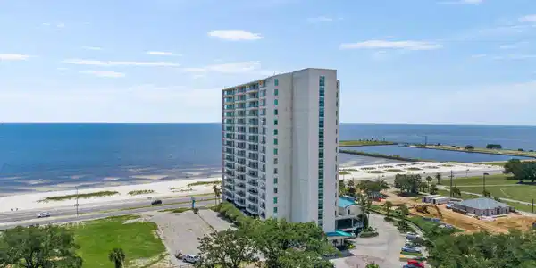 2060 Beach Boulevard