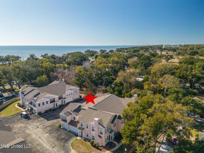 2252 Beach Drive