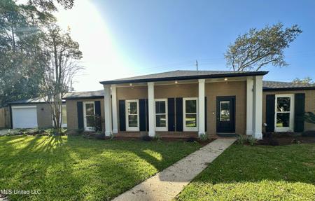 305 W Westview Drive