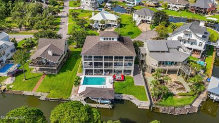 106 Ashwood Drive