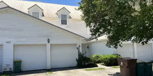 1805 Irish Hill Drive