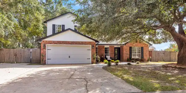 4 N Lakeview Drive
