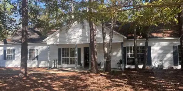 1732 Dolphin Drive