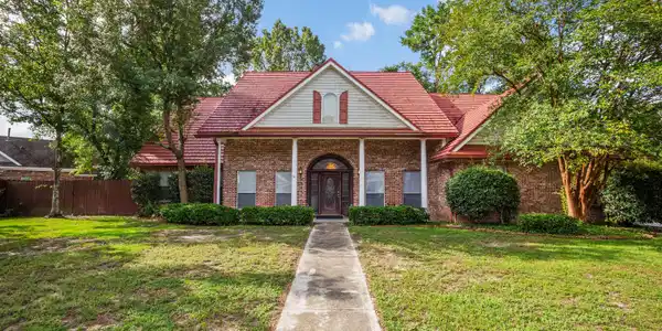 2568 Brighton Circle