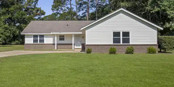 105 Braeburn Drive