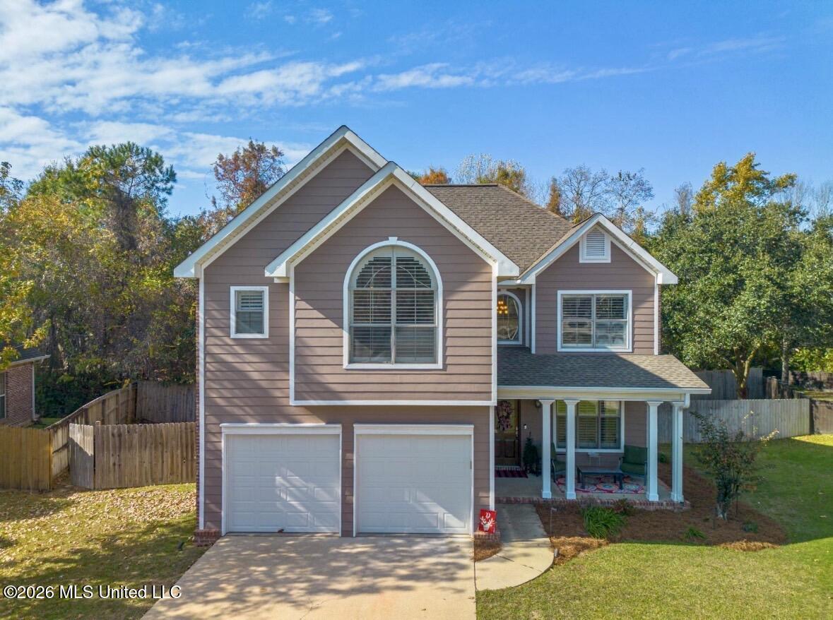 Image 2: 2022 Lantana New Ext Front