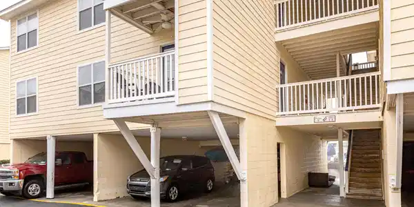2421 Beachview Drive