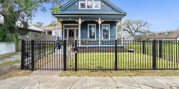 646 Water Street