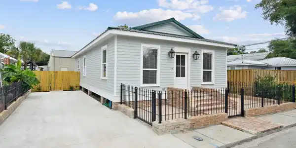 250 Citizen Street