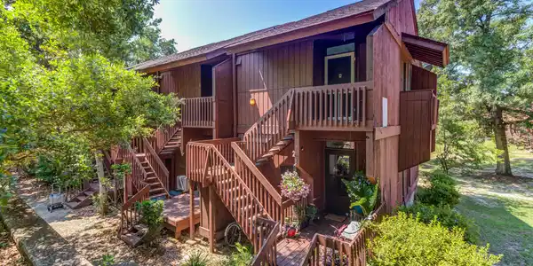 229 Lakeside Villa