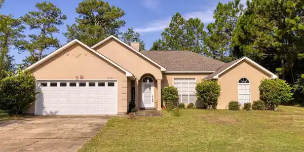 3221 Beachview Drive