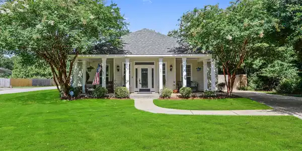 301 Hunter Hollow