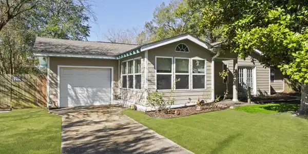 809 Ruth Avenue