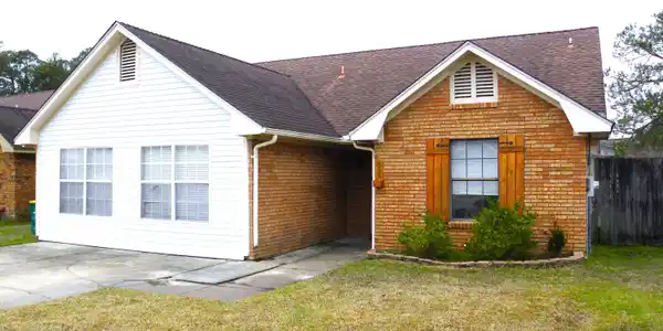 851 Laurelwood Drive