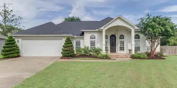 418 Carmargue Lane