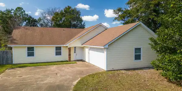 135 Linnet Drive