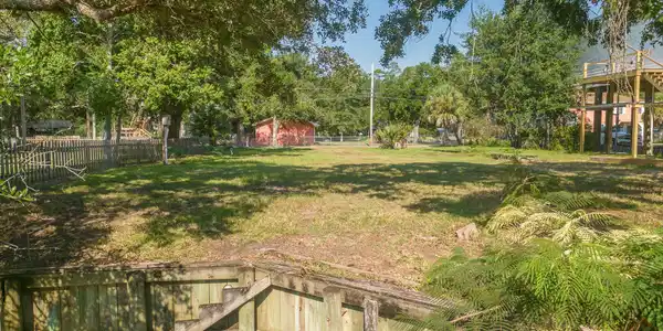 33 Good Street