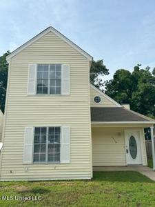 1716 James Buchanan Drive