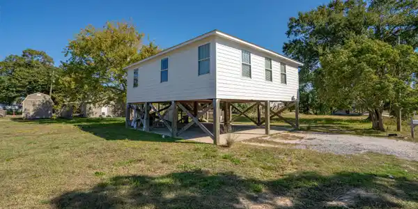 420 Richmond Drive