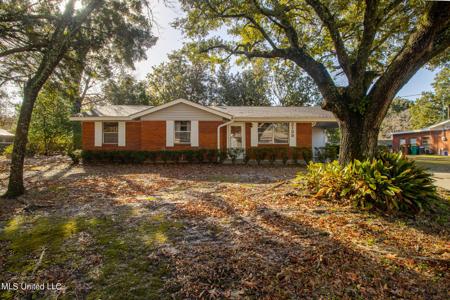 2135 Alice Drive