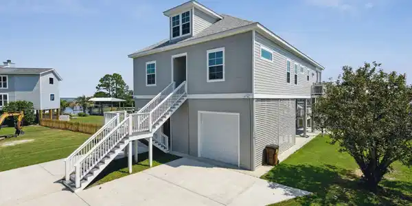 132 Dogwood Lane