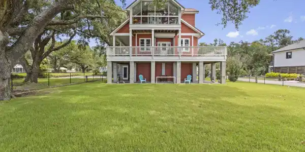 5200 W Beach Boulevard