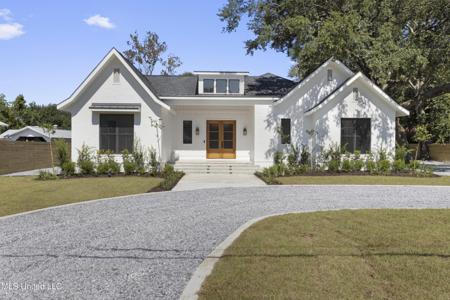 1203 Calhoun Street