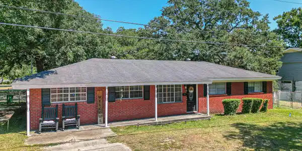 1008 Canal Street