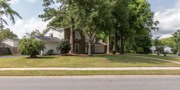 105 Linnet Drive