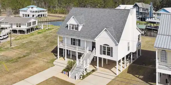 210 Hackberry Drive