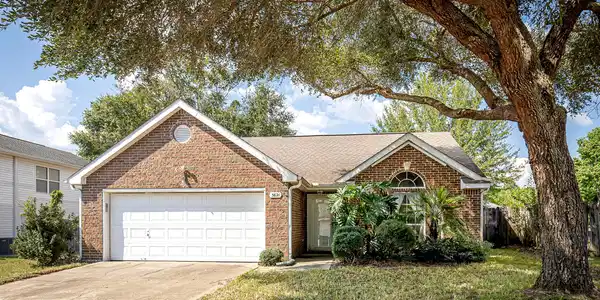 3621 Reeves Lane