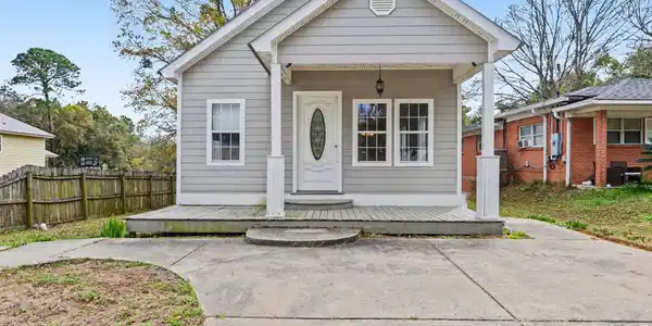 806 Herrick Avenue