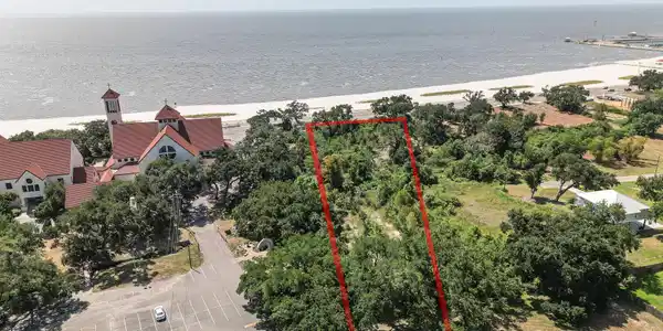 626 Beach Boulevard E