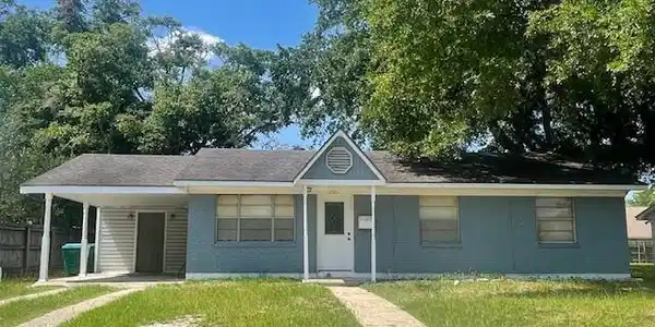 2327 Middlecoff Drive