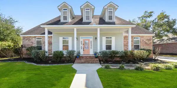 123 Seabrook Drive