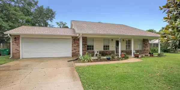 8809 Old Walnut Road