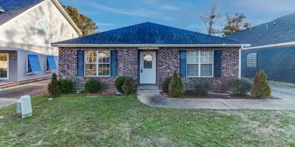 2123 Lindhridge Dr
