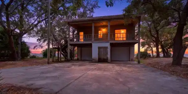 5329 E Belle Fontaine Drive