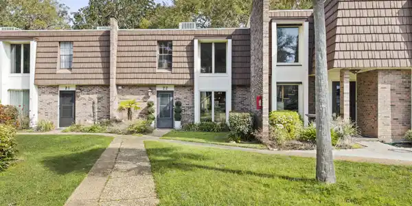 527 Front Beach