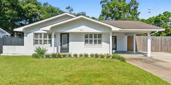 201 Walnut Drive
