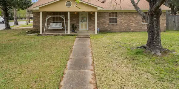 268 Mccool Street