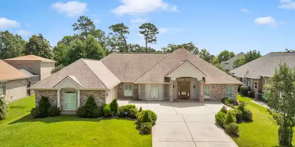 7528 Crooked Stick Drive
