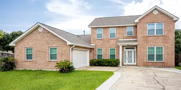 2204 Shelby Lane