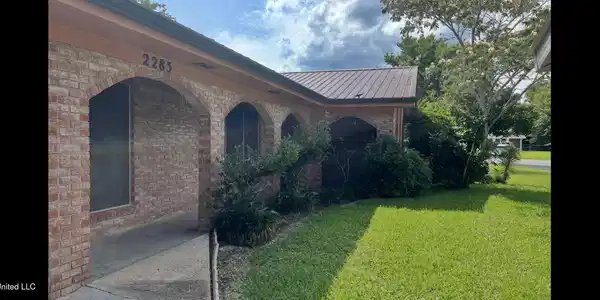 2285 Harkness Court