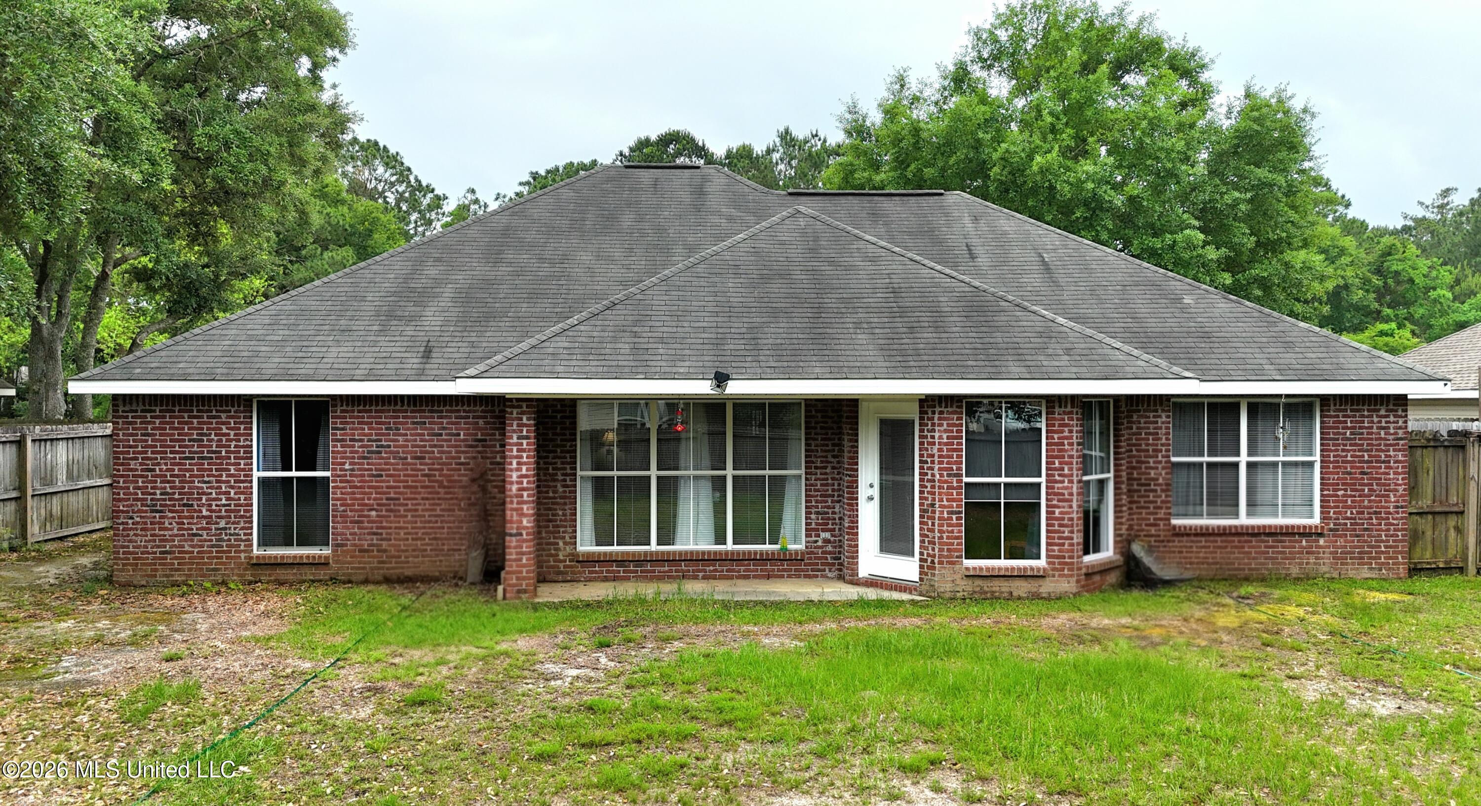 Image 4: Back of home
