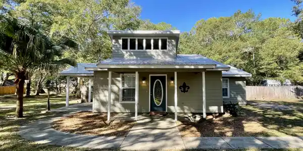 2611 Bahama Drive