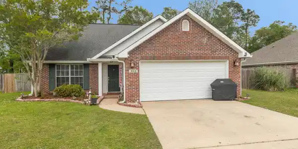 454 Pinecrest Circle