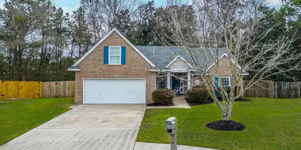 1580 Applewood Court